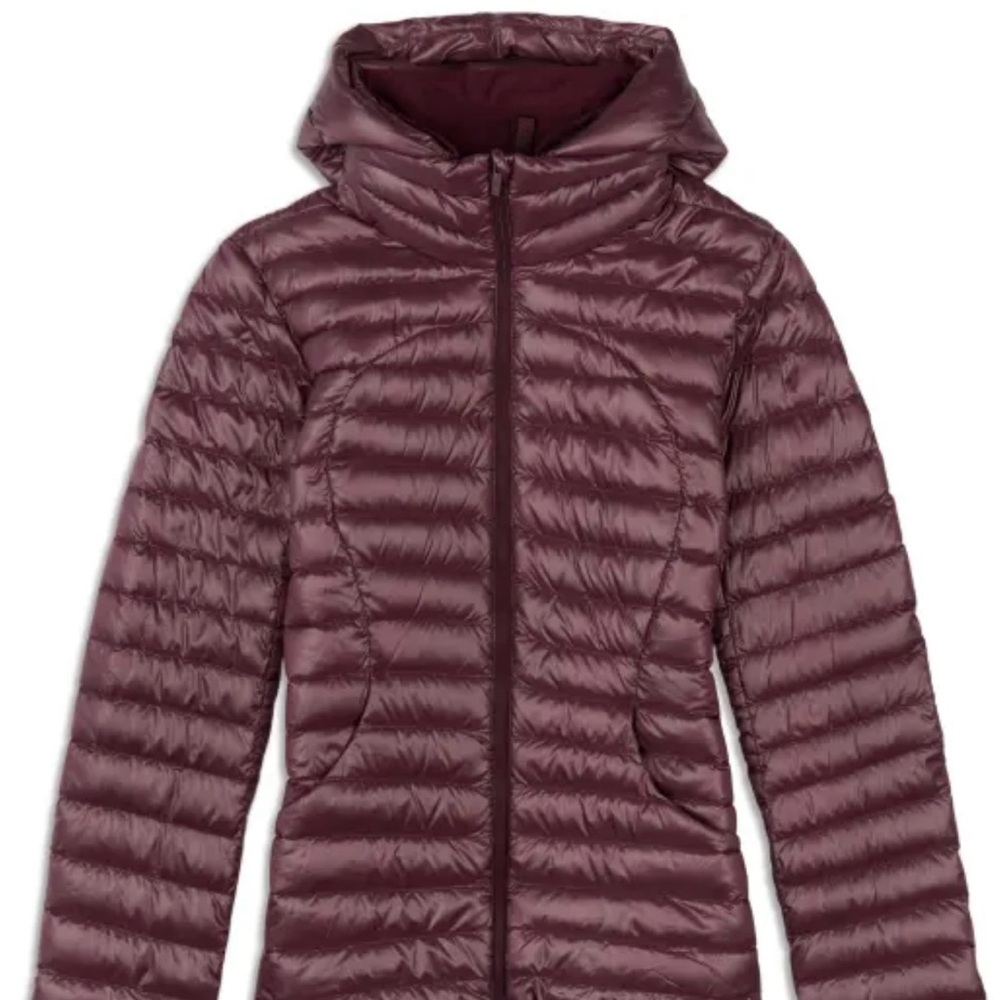 Lululemon Pack-it down winter Jacket. Long/ thigh length. Perfect condition.